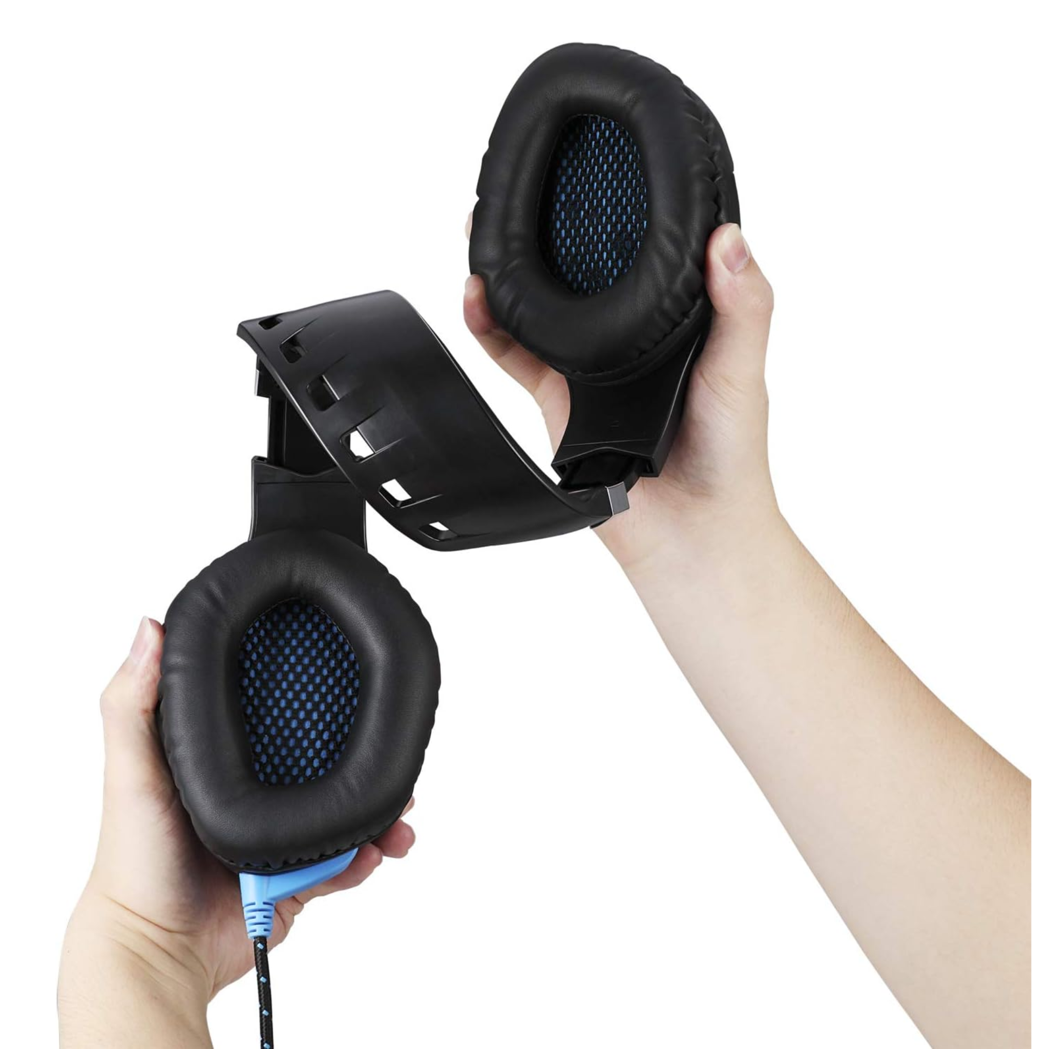 Adesso Technology Xtream Over-Ear Noise Cancelling Sound Isolating Headphones with Mic XTREAM G3 Gaming Headsets