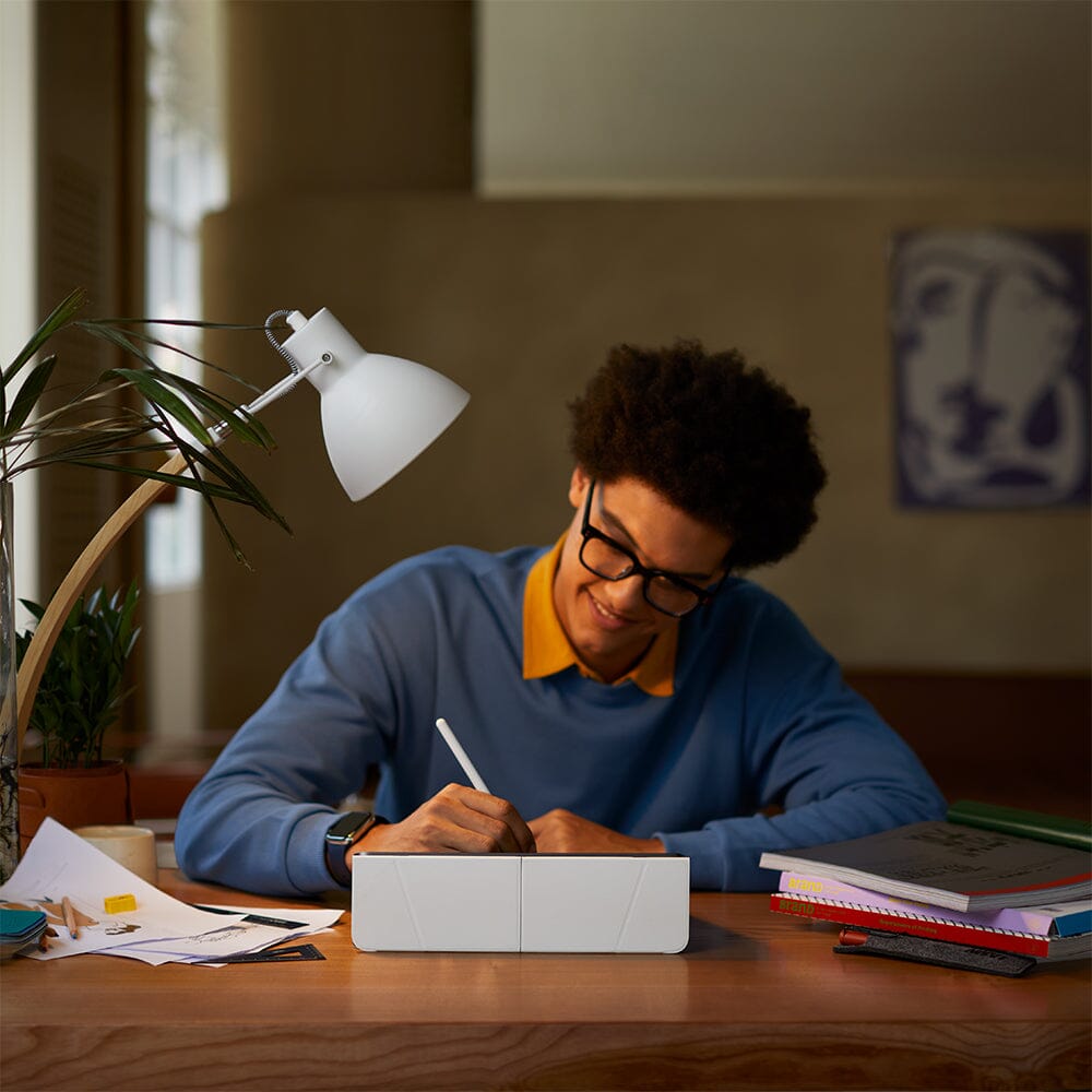 Snap Float Folio for iPads 2023 by MOFT Laptop Stand