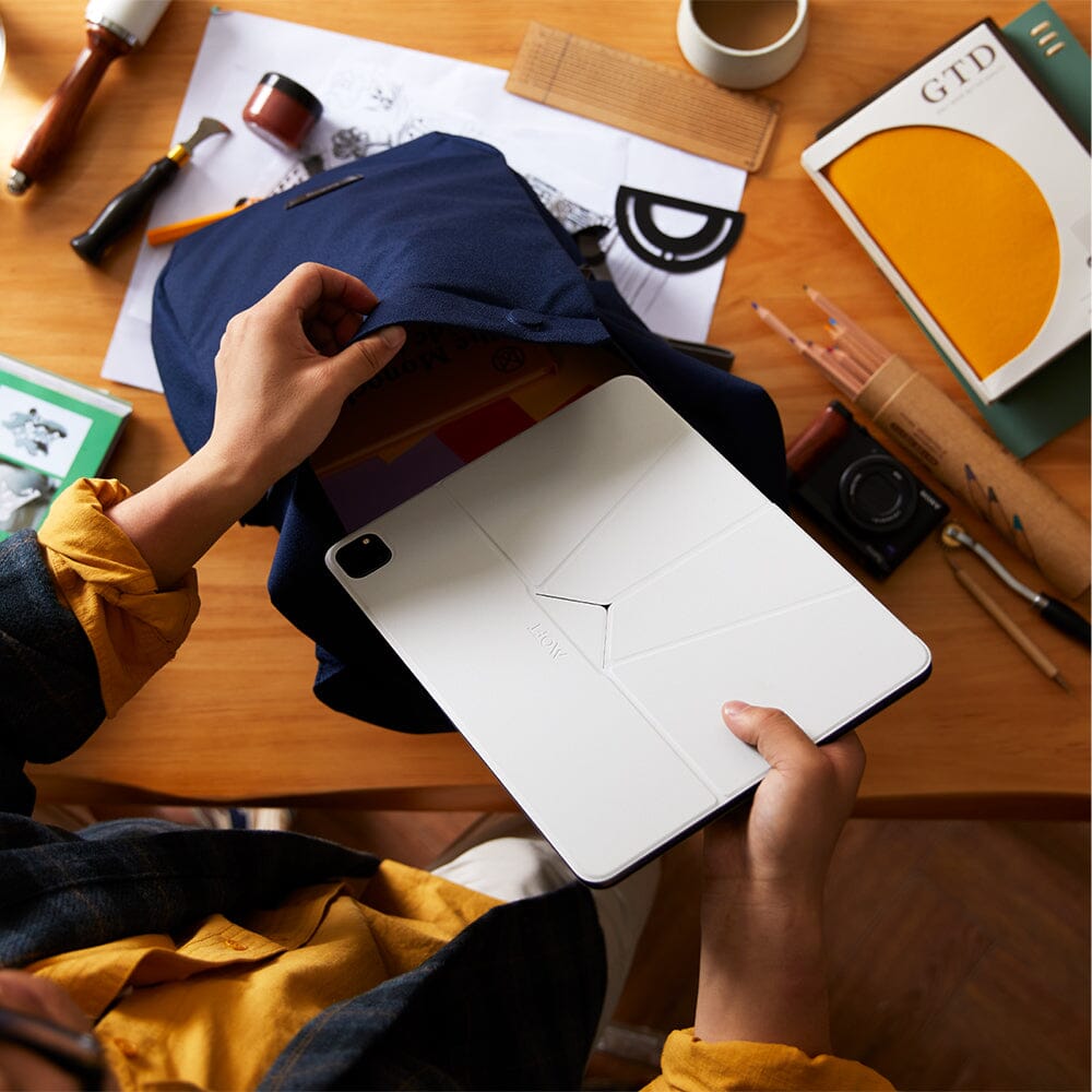 Snap Float Folio for iPads 2023 by MOFT Laptop Stand