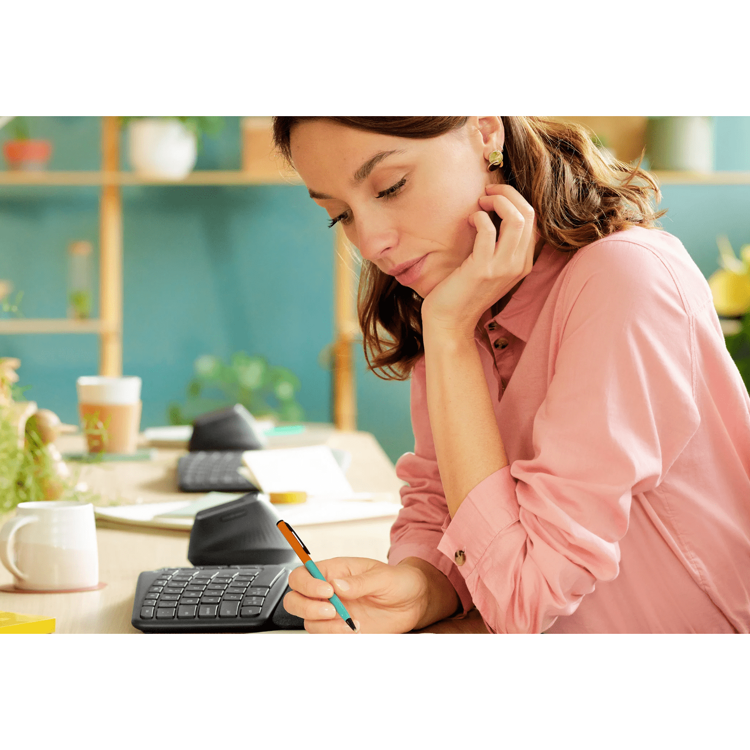 Logitech Ergonomic K860 Keyboard Keyboards