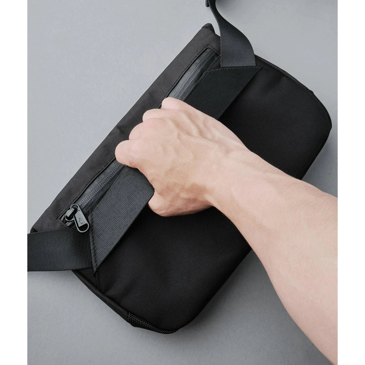 ALPAKA Air Sling V2 - Black Bags