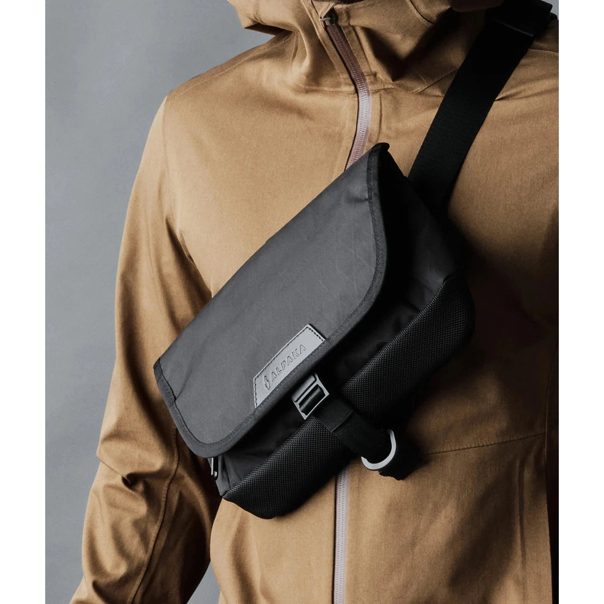 ALPAKA Air Sling V2 - Black Bags