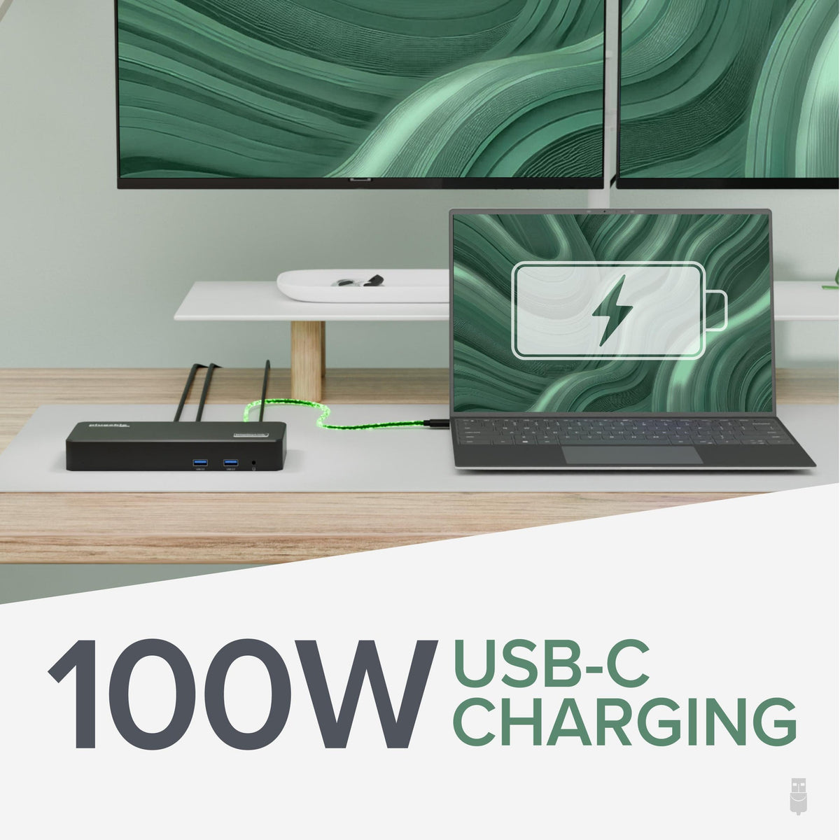 Plugable UD-3900PDZ dock charging a laptop