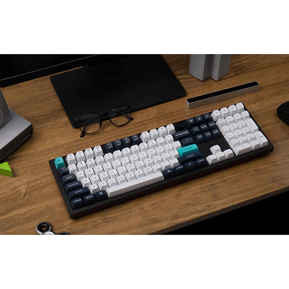 Keychron Q6 Max Full Size Keyboard – Level Up Desks